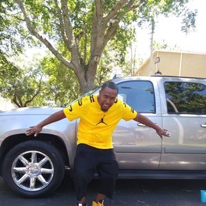 Meet your Posher, Bud